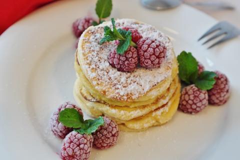 Pancakes with raspberries