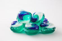 are laundry pods safe? safety advice about young children/toddlers and laundry pods
