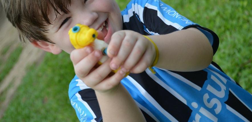 kid with water pistol